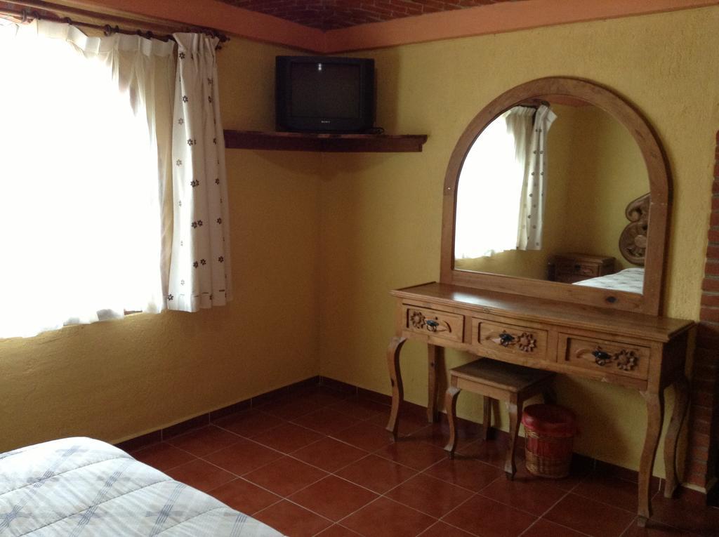 Hotel La Herradura Текозаутла Номер фото