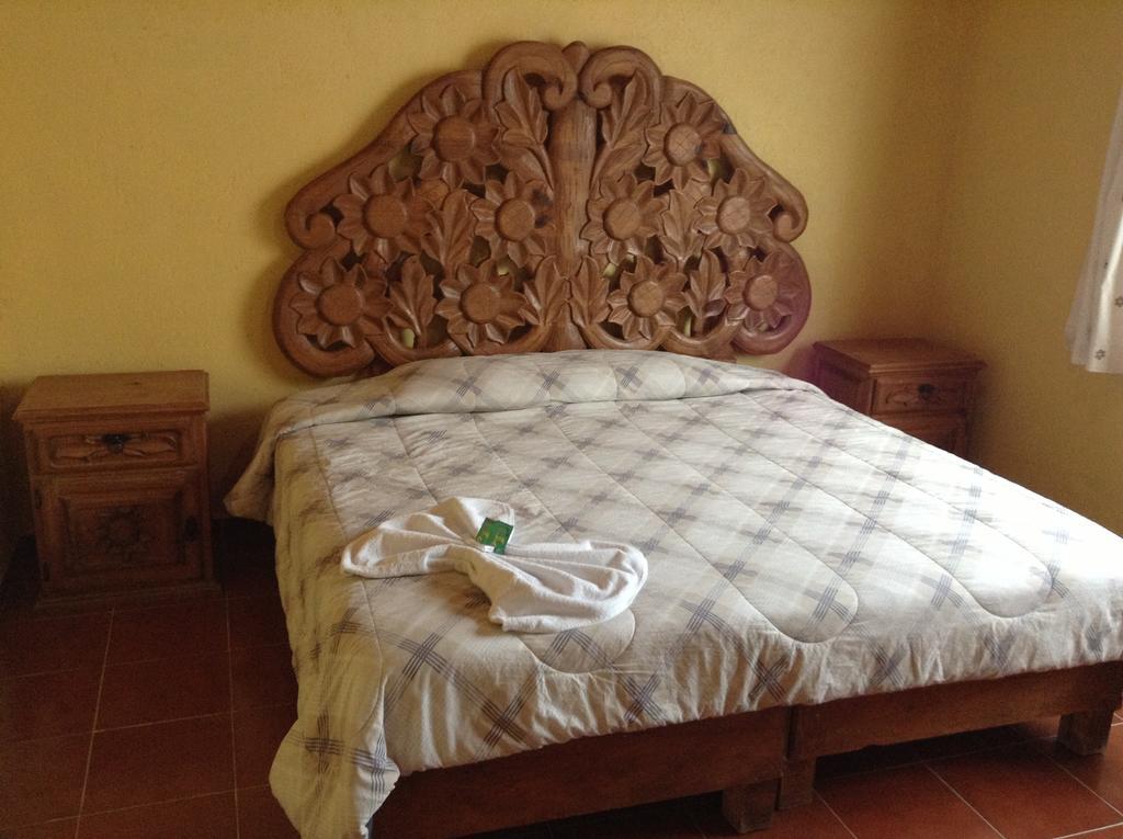 Hotel La Herradura Текозаутла Номер фото